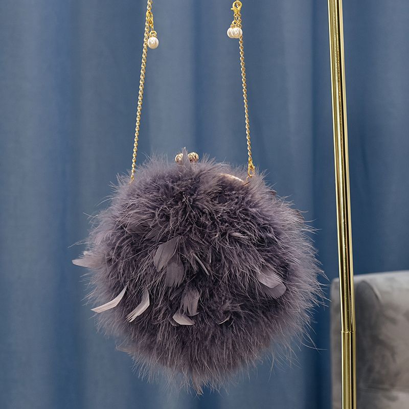 ファー付きバッグ おしゃれ 韓国版 レディース 万能 ショルダーバッグ 可愛い 七面鳥の羽根 ファー付きバッグ おしゃれ 韓国版 レディース 万能 ショルダーバッグ 可愛い 七面鳥の羽根