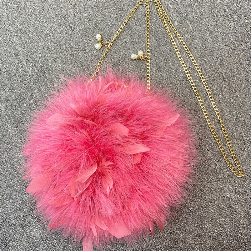ファー付きバッグ おしゃれ 韓国版 レディース 万能 ショルダーバッグ 可愛い 七面鳥の羽根 ファー付きバッグ おしゃれ 韓国版 レディース 万能 ショルダーバッグ 可愛い 七面鳥の羽根