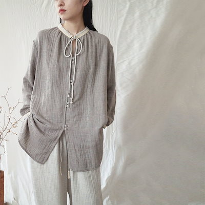 文学的でカジュアルな柔らかい二層綿のミッドレングスシャツ牧歌的な自然で快適なルーズトップS22294 文学的でカジュアルな柔らかい二層綿のミッドレングスシャツ牧歌的な自然で快適なルーズトップS22294