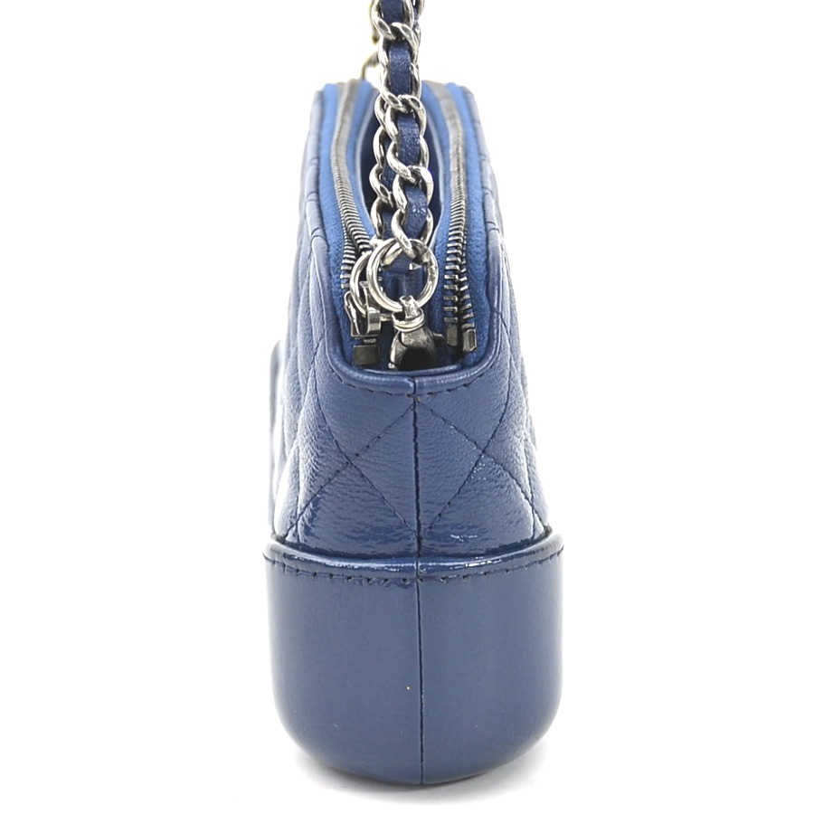 シャネル CHANEL ショルダーバッグ ガブリエル レザー/エナメル ネイビーブルー シルバー/ゴールド レディース e59875a シャネル CHANEL ショルダーバッグ ガブリエル レザー/エナメル ネイビーブルー シルバー/ゴールド レディース e59875a