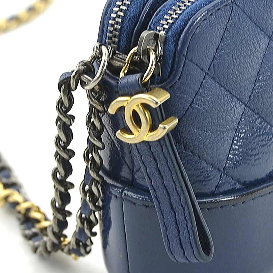 シャネル CHANEL ショルダーバッグ ガブリエル レザー/エナメル ネイビーブルー シルバー/ゴールド レディース e59875a シャネル CHANEL ショルダーバッグ ガブリエル レザー/エナメル ネイビーブルー シルバー/ゴールド レディース e59875a