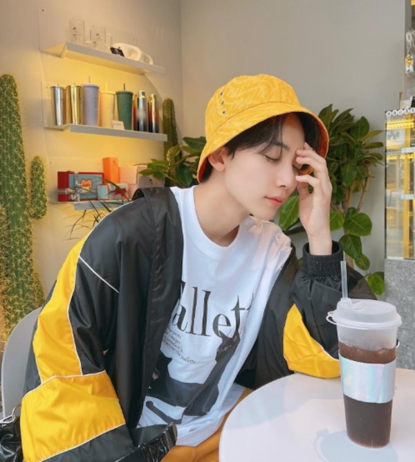 seventeen NANATOURtシャツ　ジョンハン SEVENTEEN ジョンハン NANATOUR Tシャツ - メルカリ