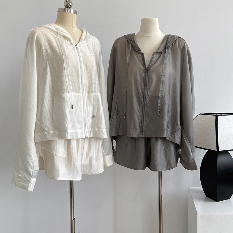 2点セット セットアップ 上下セット パーカー 長袖 前開き ファスナー ポケット ショートパンツ ウエストゴム 薄手 部屋着 ルームウエア かわいい 大人可愛い きれいめ シンプル 上品 おしゃれ 2点セット セットアップ 上下セット パーカー 長袖 前開き ファスナー ポケット ショートパンツ ウエストゴム 薄手 部屋着 ルームウエア かわいい 大人可愛い きれいめ シンプル 上品 おしゃれ