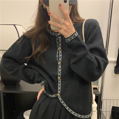 トップス カーディガン ミディアム丈 長袖 ラウンドネック 前開き ボタン かわいい 大人可愛い きれいめ シンプル カジュアル 上品 おしゃれ かっこいい 大人女子 こなれ感 個性的 主役級 存在感