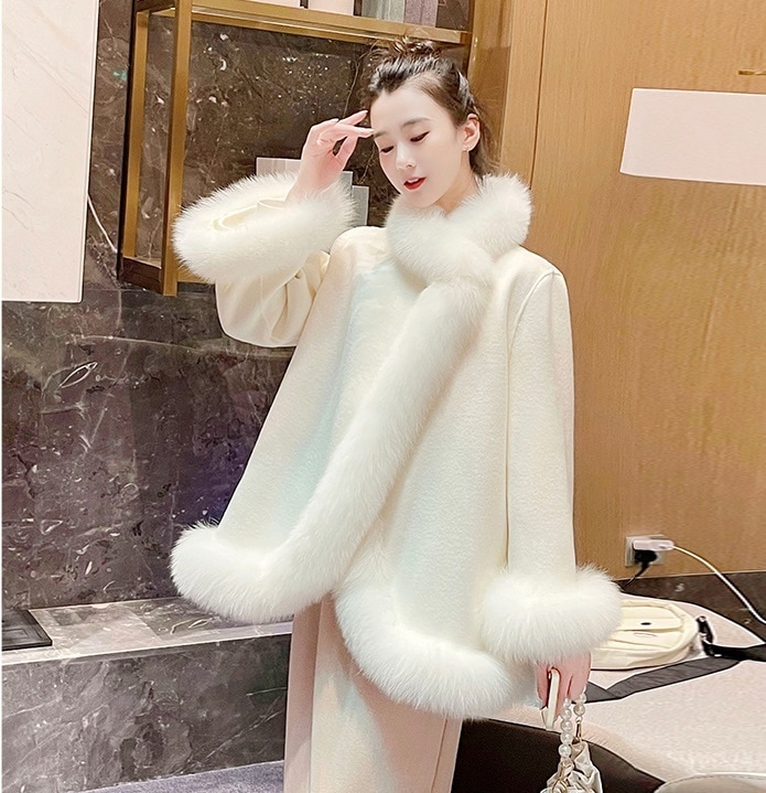 レディース マント コート トレンチコート ポンチョ 防寒コート ファー 防寒対策 暖かい もこもこ ふわふわ 大人可愛い ママコーデ ママファッション 韓国系 オルチャン 人気 トレンド 新作 20