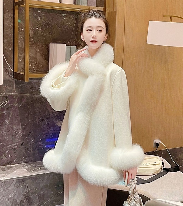 レディース マント コート トレンチコート ポンチョ 防寒コート ファー 防寒対策 暖かい もこもこ ふわふわ 大人可愛い ママコーデ ママファッション 韓国系 オルチャン 人気 トレンド 新作 20