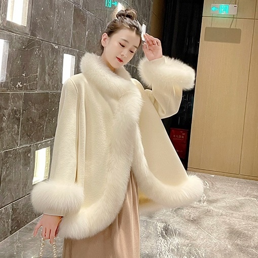 レディース マント コート トレンチコート ポンチョ 防寒コート ファー 防寒対策 暖かい もこもこ ふわふわ 大人可愛い ママコーデ ママファッション 韓国系 オルチャン 人気 トレンド 新作 20