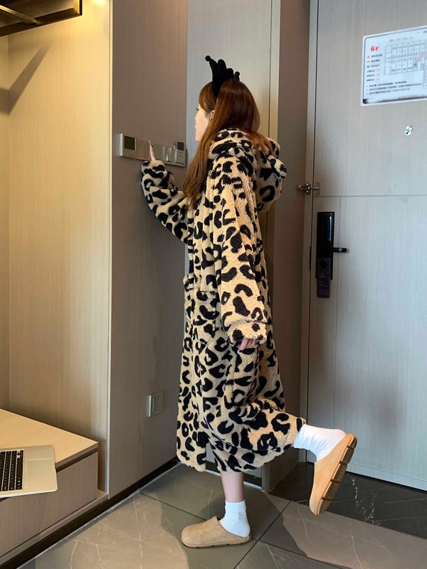 ルームウェア パジャマ ふわふわ ヒョウ柄 フード付き 耳付き 着る毛布 着ぐるみ 長袖 パンツ ズボン 冬 レディース 女性 暖かい あったか 部屋着 上下セット 防寒 寝巻き ガウン プレゼント ルームウェア パジャマ ふわふわ ヒョウ柄 フード付き 耳付き 着る毛布 着ぐるみ 長袖 パンツ ズボン 冬 レディース 女性 暖かい あったか 部屋着 上下セット 防寒 寝巻き ガウン プレゼント