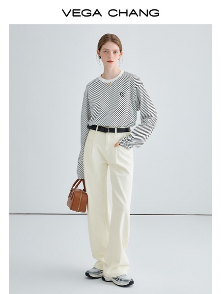 VEGA CHANG2025 春と秋の新レトロルーズ香港スタイルストレートパンツ起毛カール 9 点ジーンズ VEGA CHANG2025 春と秋の新レトロルーズ香港スタイルストレートパンツ起毛カール 9 点ジーンズ