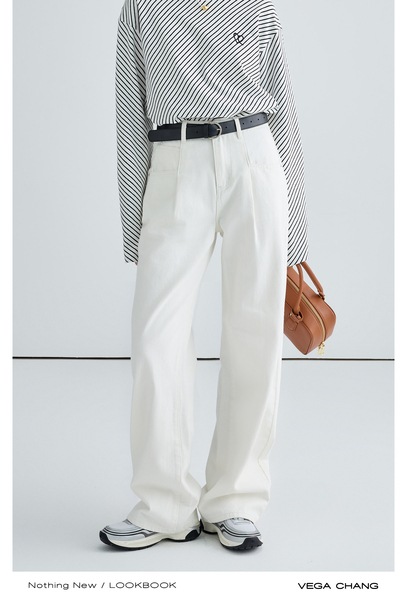 VEGA CHANG2025 春と秋の新レトロルーズ香港スタイルストレートパンツ起毛カール 9 点ジーンズ VEGA CHANG2025 春と秋の新レトロルーズ香港スタイルストレートパンツ起毛カール 9 点ジーンズ