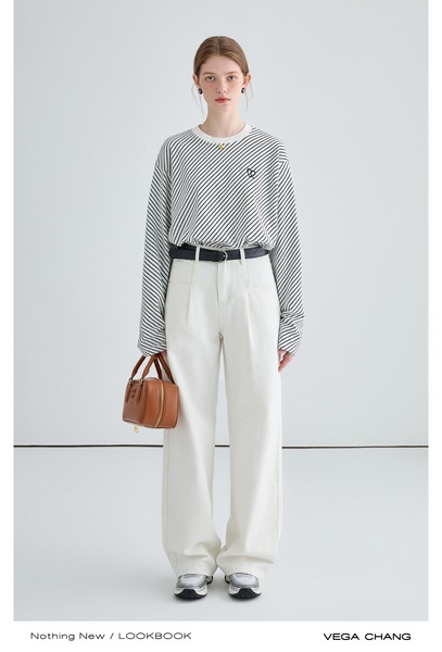 VEGA CHANG2025 春と秋の新レトロルーズ香港スタイルストレートパンツ起毛カール 9 点ジーンズ VEGA CHANG2025 春と秋の新レトロルーズ香港スタイルストレートパンツ起毛カール 9 点ジーンズ