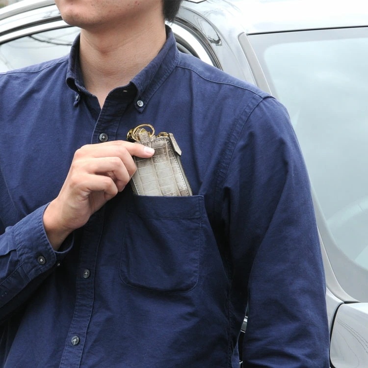 ヒマラヤ クロコダイル メンズ スマート キーケース シャイニング加工 ゴールド金具 シルバー金具 本革 レザー 贈り物 プレゼント ホワイト 白 クロコダイルキーケース ギフト (06001379 ヒマラヤ クロコダイル メンズ スマート キーケース シャイニング加工 ゴールド金具 シルバー金具 本革 レザー 贈り物 プレゼント ホワイト 白 クロコダイルキーケース ギフト (06001379