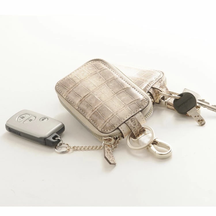 ヒマラヤ クロコダイル メンズ スマート キーケース シャイニング加工 ゴールド金具 シルバー金具 本革 レザー 贈り物 プレゼント ホワイト 白 クロコダイルキーケース ギフト (06001379 ヒマラヤ クロコダイル メンズ スマート キーケース シャイニング加工 ゴールド金具 シルバー金具 本革 レザー 贈り物 プレゼント ホワイト 白 クロコダイルキーケース ギフト (06001379