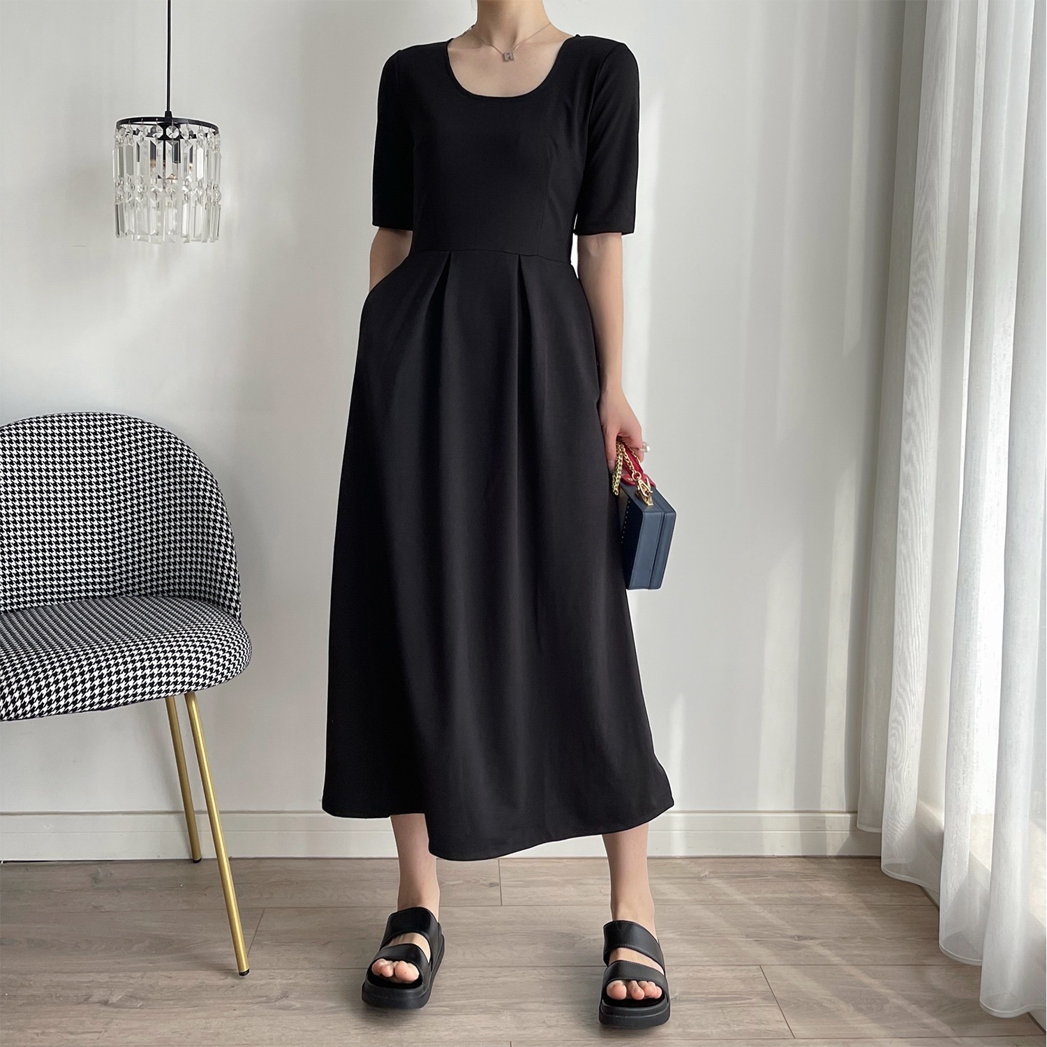 レディース ワンピース 膝下 ミモレ 半袖 ラウンドネック フレア フェミニン タックプリーツ かわいい 大人可愛い きれいめ シンプル カジュアル 上品 おしゃれ エレガント ラブリー キュート レディース ワンピース 膝下 ミモレ 半袖 ラウンドネック フレア フェミニン タックプリーツ かわいい 大人可愛い きれいめ シンプル カジュアル 上品 おしゃれ エレガント ラブリー キュート