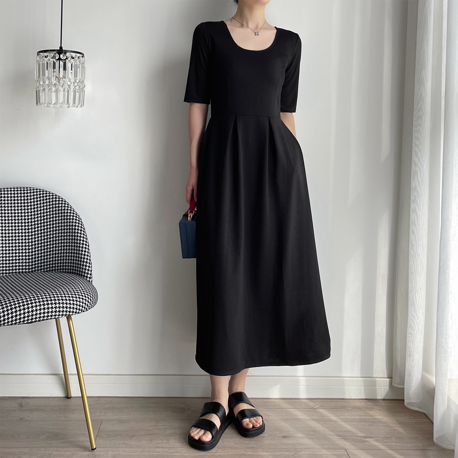 レディース ワンピース 膝下 ミモレ 半袖 ラウンドネック フレア フェミニン タックプリーツ かわいい 大人可愛い きれいめ シンプル カジュアル 上品 おしゃれ エレガント ラブリー キュート レディース ワンピース 膝下 ミモレ 半袖 ラウンドネック フレア フェミニン タックプリーツ かわいい 大人可愛い きれいめ シンプル カジュアル 上品 おしゃれ エレガント ラブリー キュート