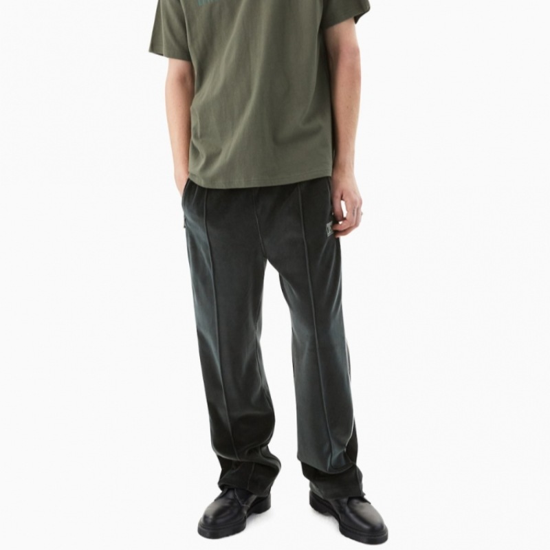 ディス・イズ・ネヴァー・ザット・ベロア・トラック・パンツブラック ディス・イズ・ネヴァー・ザット・ベロア・トラック・パンツブラック