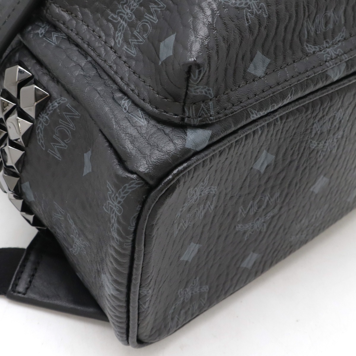 スターク ヴィセトス バックパック リュックサック ミニリュック スタッズ コーティングキャンバス ブラック MMK6SVE41 BK00 スターク ヴィセトス バックパック リュックサック ミニリュック スタッズ コーティングキャンバス ブラック MMK6SVE41 BK00