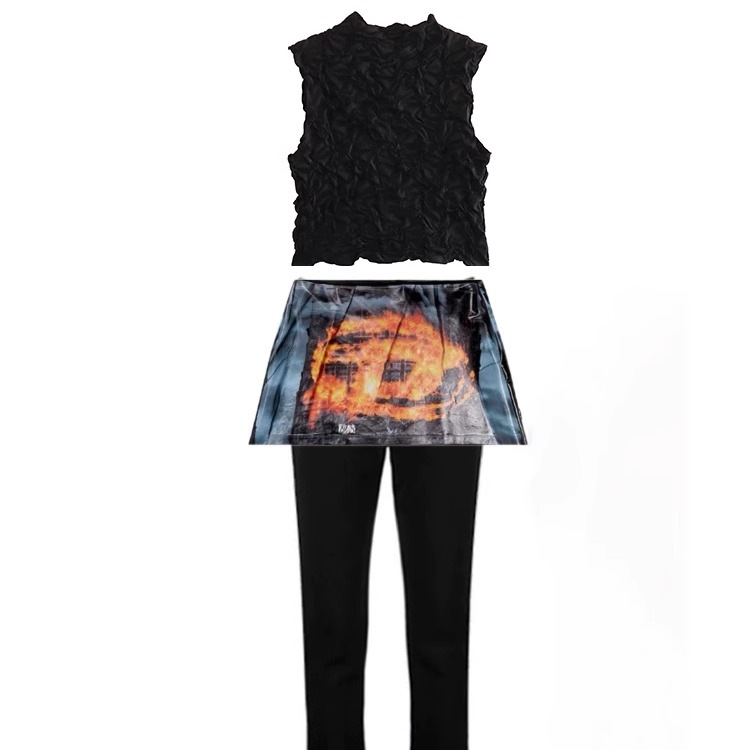 lesserafim 宮脇桜堂 スタンドカラー ノースリーブ テクスチャーショートベスト ファイヤースカート