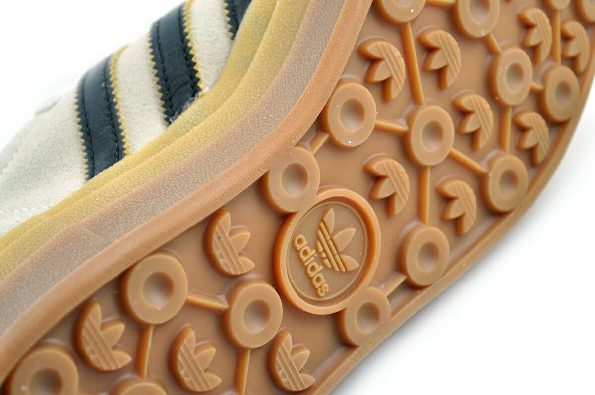 ガゼル ボールド ウィメンズ クリームホワイト コアブラック サンドストレータ js3892 ガゼル ボールド ウィメンズ クリームホワイト コアブラック サンドストレータ js3892