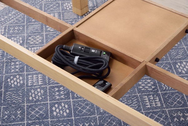 コタツテーブル 天然木化粧繊維板 オーク 天然木 ポプラ ウレタン塗装 石英管温風ヒーター600W LH-U60FC 手元コントローラー KTJ-135 コタツテーブル 天然木化粧繊維板 オーク 天然木 ポプラ ウレタン塗装 石英管温風ヒーター600W LH-U60FC 手元コントローラー KTJ-135