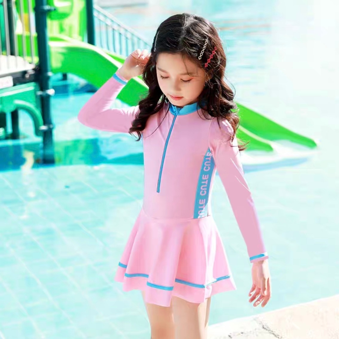 水着 ワンピース キッズ 女の子 半袖 スカート 日焼け防止 海 プール 体型カバー 水泳帽 ゴーグル スイムバッグ 黒 ラウンドネック スポーツ キッズ 水着 ワンピース 女の子用 女の子 水着 2025年 ワンピース