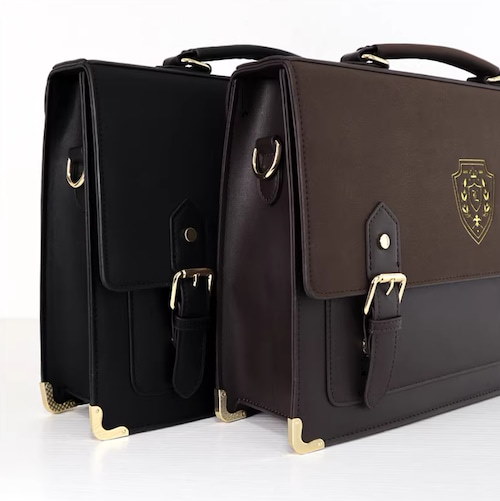 Qoo10] 全2カラー 紋章入りサッチェルバッグ 大