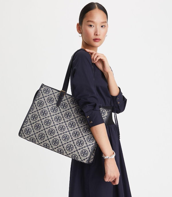 関税/送料込★Tory Burch★パッド入りトートバッグ TORY BURCH トリーバーチ トートバッグ エマーソン 136091 082