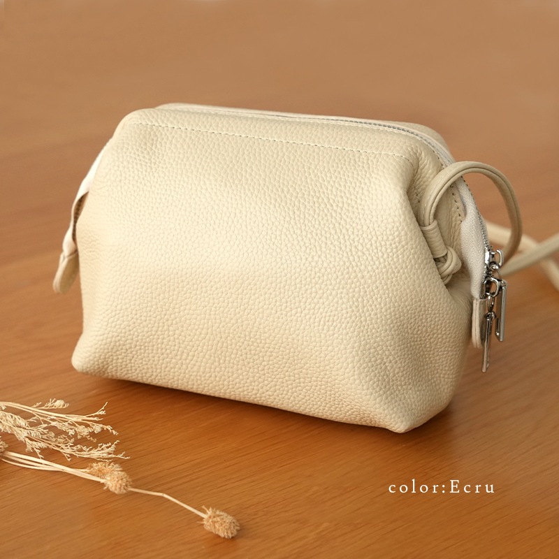 [新品開催*即納]ショルダーバッグ レディース ５色 斜めがけ 春 バッグ 大容量 本革 軽量 おしゃれ 軽い 小さめ 革 ショルダー 高見え