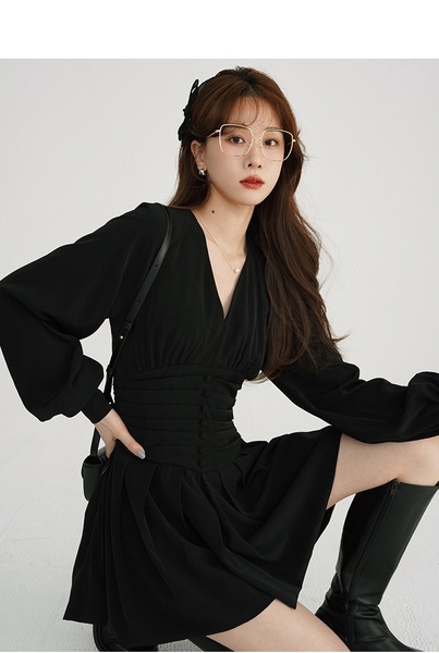 スリーピーラビット スリムフィット Vネック ハイウエスト 長袖ドレス