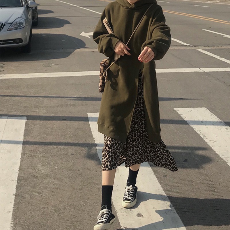 ワンピース プルオーバー ミモレ丈 ロング丈 長袖 ドロップショルダー 萌袖 セミフレア Aライン スリット サイドスリット 切り替えデザイン ドッキング かわいい 大人可愛い シンプル カジュアル ワンピース プルオーバー ミモレ丈 ロング丈 長袖 ドロップショルダー 萌袖 セミフレア Aライン スリット サイドスリット 切り替えデザイン ドッキング かわいい 大人可愛い シンプル カジュアル