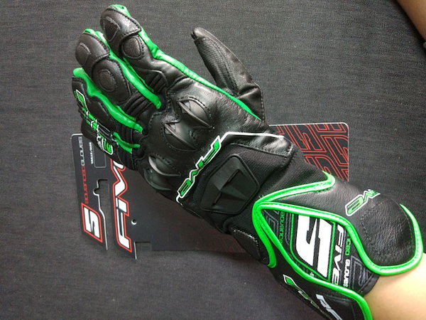 Qoo10] FIVE RFX1 GPバイクレーシング