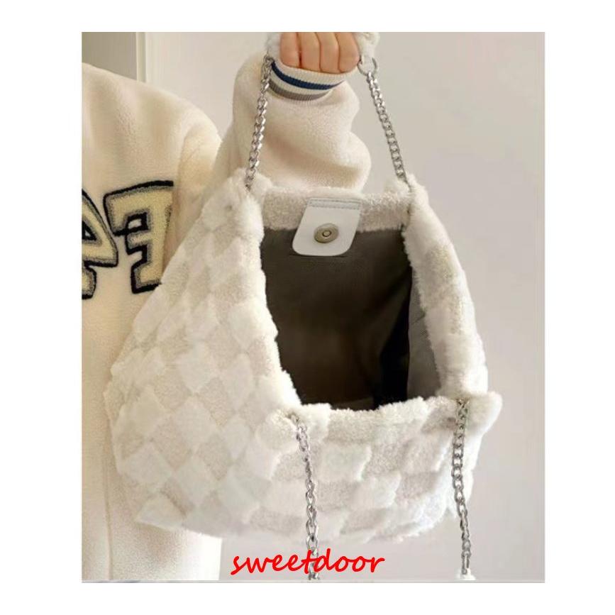ファーバッグ 秋冬 もこもこバッグ レディース フェークファートートバッグ ハンドバッグ 冬もこもこ ふわふわ 大容量 ボア 可愛い ファッション ファーバッグ 秋冬 もこもこバッグ レディース フェークファートートバッグ ハンドバッグ 冬もこもこ ふわふわ 大容量 ボア 可愛い ファッション