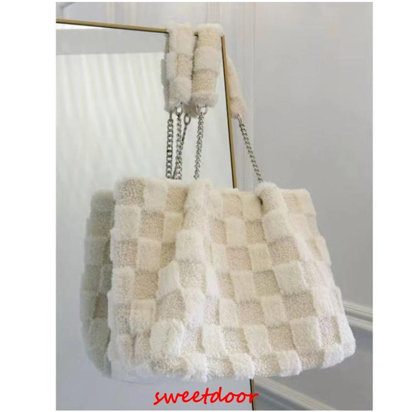 ファーバッグ 秋冬 もこもこバッグ レディース フェークファートートバッグ ハンドバッグ 冬もこもこ ふわふわ 大容量 ボア 可愛い ファッション ファーバッグ 秋冬 もこもこバッグ レディース フェークファートートバッグ ハンドバッグ 冬もこもこ ふわふわ 大容量 ボア 可愛い ファッション