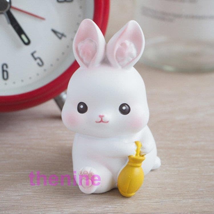 【超お得1つ買うと10個もらえる】うさぎの置物 ウサギ 動物 4個セット オーナメント 自動車置物 かわいい 卓上置物 インテリア 装飾 お洒落 置き物 雑貨 装飾品 小物