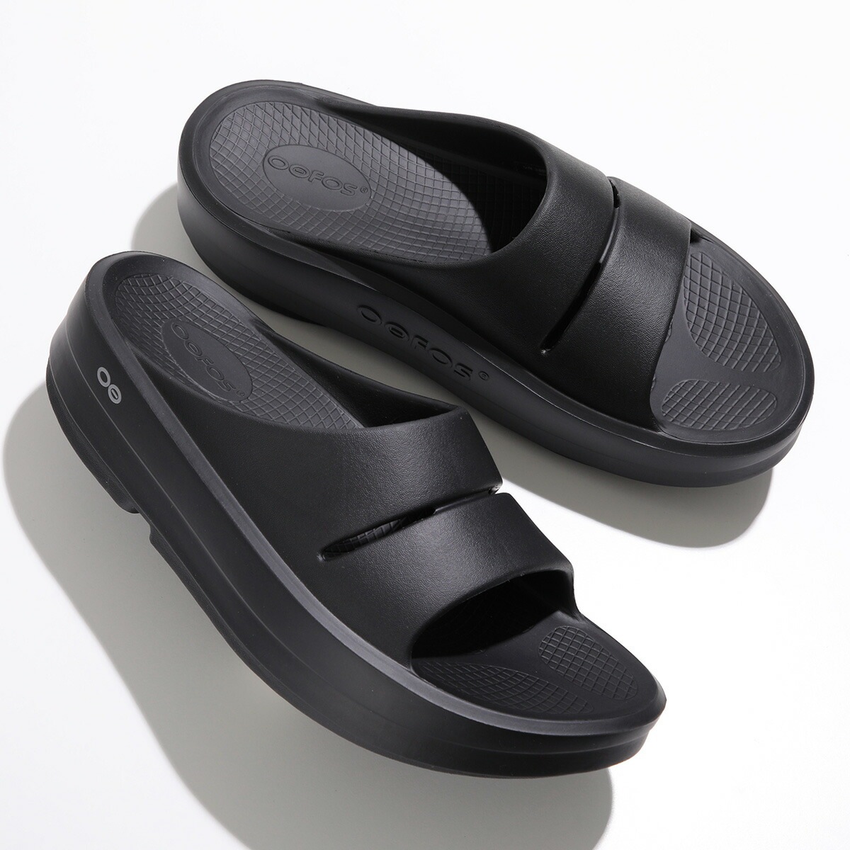 OOFOS ウーフォス リカバリーサンダル OOMEGA OOAHH ウーメガ ウーアー 1110 レディース スライドサンダル スリッパ ロゴ 厚底 EVA 靴 カラー2色 OOFOS ウーフォス リカバリーサンダル OOMEGA OOAHH ウーメガ ウーアー 1110 レディース スライドサンダル スリッパ ロゴ 厚底 EVA 靴 カラー2色