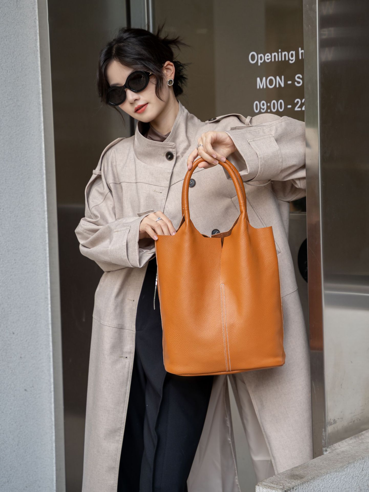 本革 韓国 トートバッグ 大容量 ショルダーバッグ レディース 2way A4 ショルダーバッグ 通勤 バッグ バック カバン 旅行バッグ ハンドバッグ