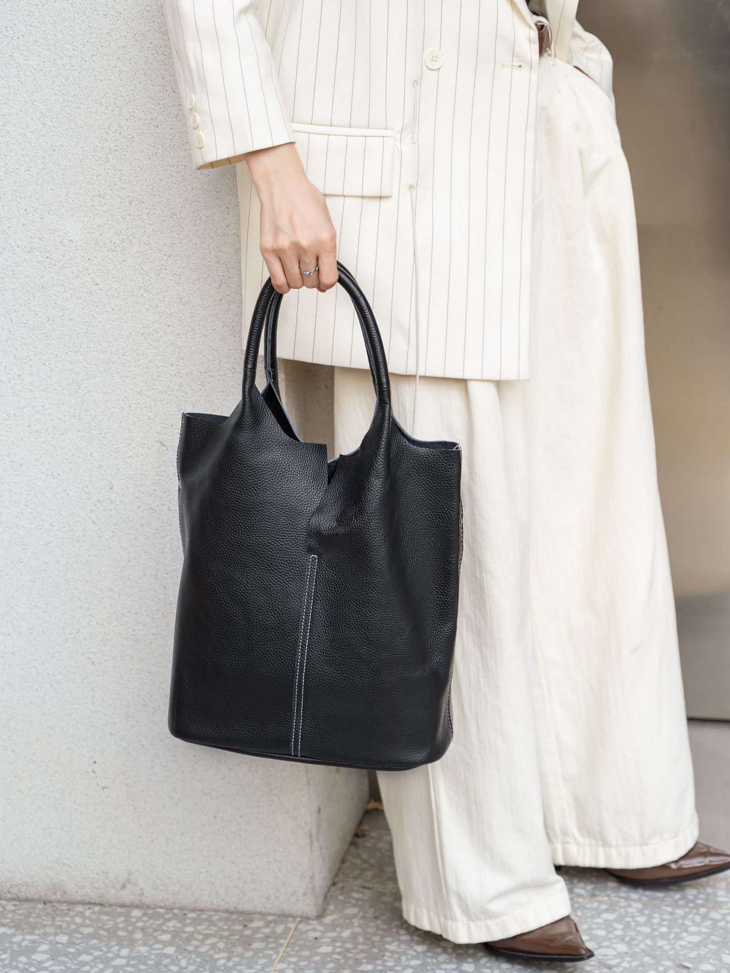 本革 韓国 トートバッグ 大容量 ショルダーバッグ レディース 2way A4 ショルダーバッグ 通勤 バッグ バック カバン 旅行バッグ ハンドバッグ