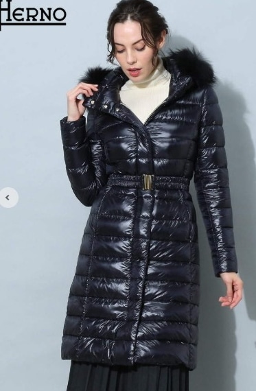 ラスト１点セール　フード脱着可能 ベルト付き　超軽量ダウン