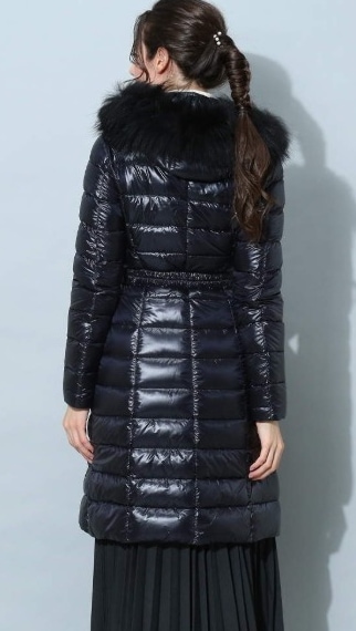 ラスト１点セール　フード脱着可能 ベルト付き　超軽量ダウン