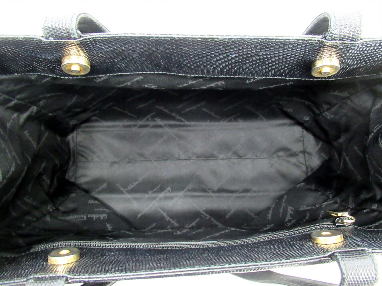 トートバッグ ワンショルダー ヴァラ金具 ブラック 中古 トートバッグ ワンショルダー ヴァラ金具 ブラック 中古