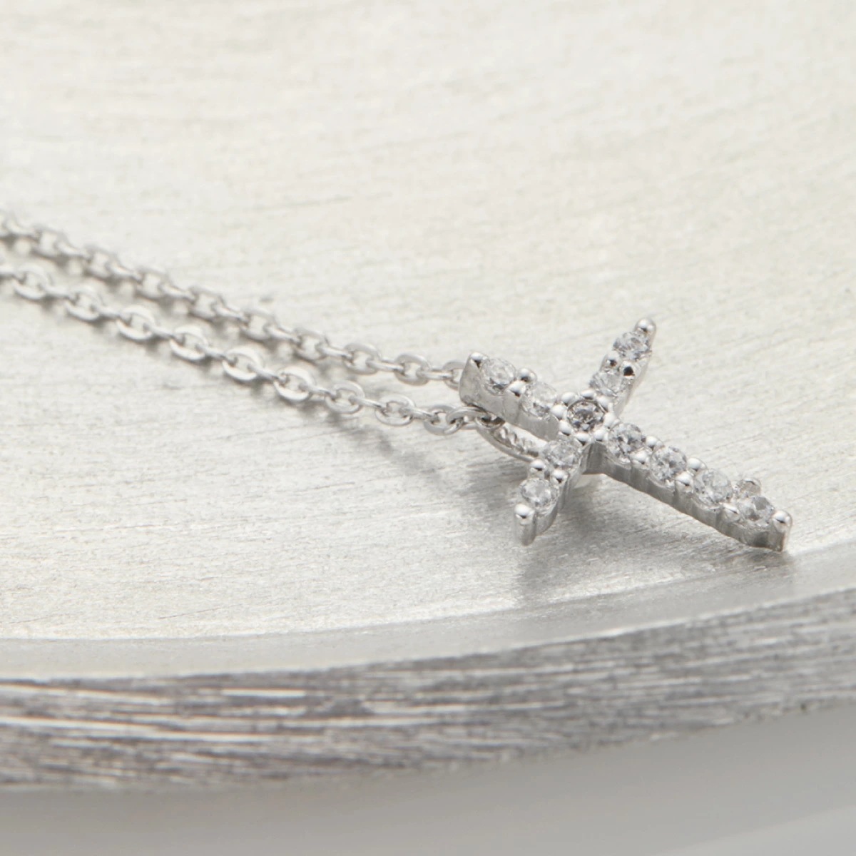 ネックレス レディース シルバー925 キュービックジルコニア 刻印 クロス 十字架 パヴェ ミニ ネックレス レディース シルバー925 キュービックジルコニア 刻印 クロス 十字架 パヴェ ミニ