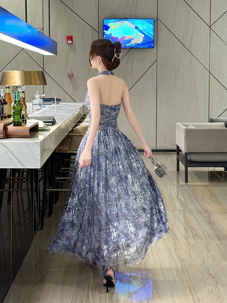 【JY.上品】 2024夏新品 ホルターネック バックレス キャミワンピース セクシー 旅行 ドレス パーティー キャバ 着痩せ 大人 同窓会 披露宴 卒業式 結婚式 演奏会 ウェディング 二次会 メ