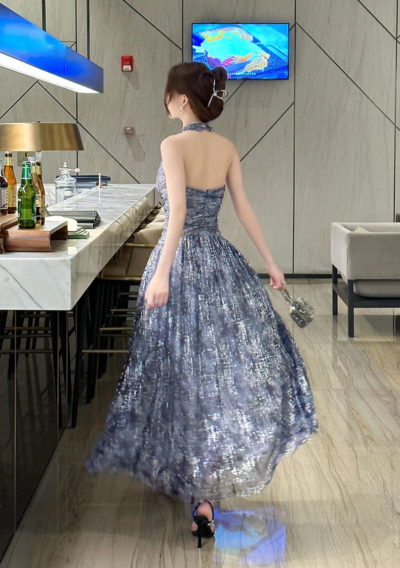 【JY.上品】 2024夏新品 ホルターネック バックレス キャミワンピース セクシー 旅行 ドレス パーティー キャバ 着痩せ 大人 同窓会 披露宴 卒業式 結婚式 演奏会 ウェディング 二次会 メ