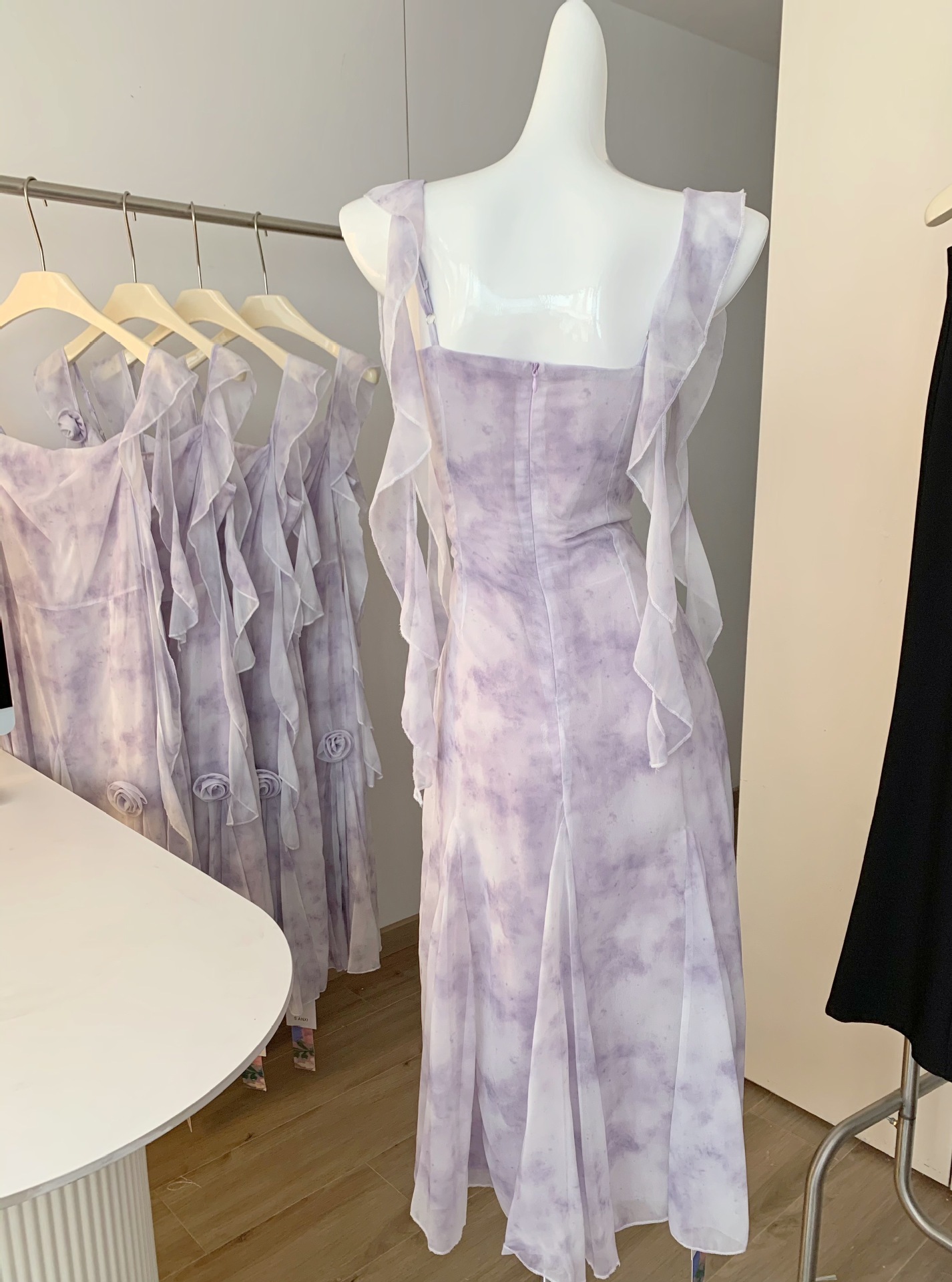 【急速出荷】紫のぼかし花柄シフォンキャミソールワンピースミディアムウエストノースリーブタンクトップスカート 【急速出荷】紫のぼかし花柄シフォンキャミソールワンピースミディアムウエストノースリーブタンクトップスカート