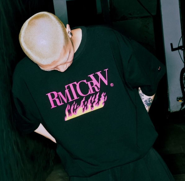 【ROMANTIC CROWN】 BLAZE REEL TIGER TEE SHIRT 【ROMANTIC CROWN】 BLAZE REEL TIGER TEE SHIRT