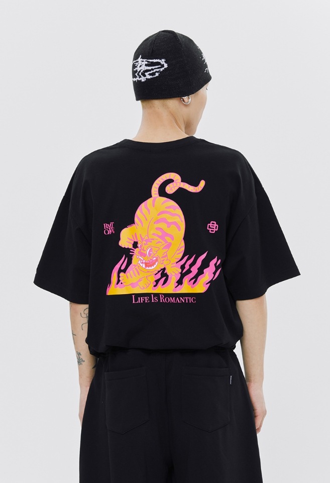 【ROMANTIC CROWN】 BLAZE REEL TIGER TEE SHIRT 【ROMANTIC CROWN】 BLAZE REEL TIGER TEE SHIRT