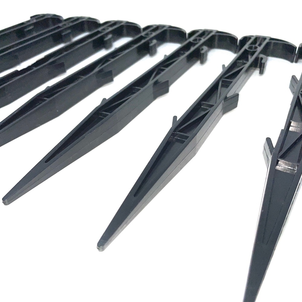 プラ杭 27cm 600本セット プラスチック杭 ネット テント 土留め ロープ固定 シート押さえ プラ杭 27cm 600本セット プラスチック杭 ネット テント 土留め ロープ固定 シート押さえ