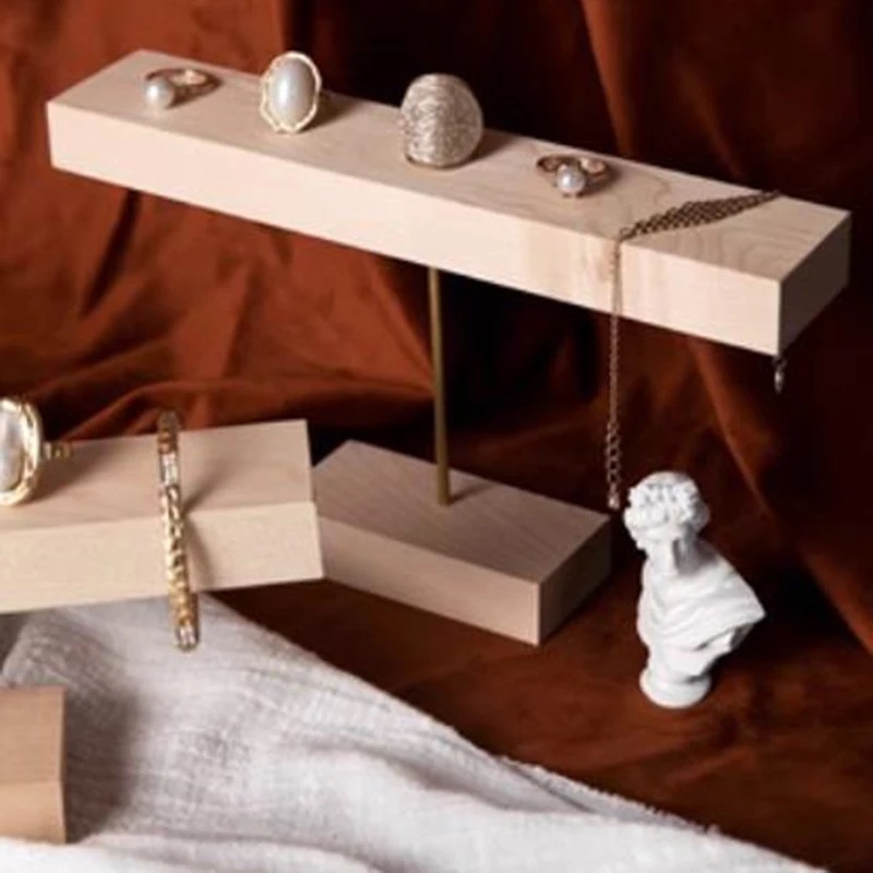 ジュエリー収納,リング,イヤリングを収納するための木製ネックレス棚