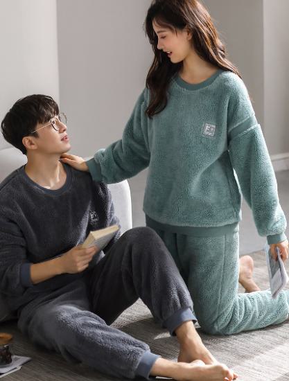 ルームウェア パジャマ 部屋着 レディース メンズ お揃い ペアルック 男女 色違い 2点セット 上下 パンツ ズボン プルオーバー 秋 冬 長袖 可愛い かわいい おしゃれ ウエストゴム 厚手 暖か