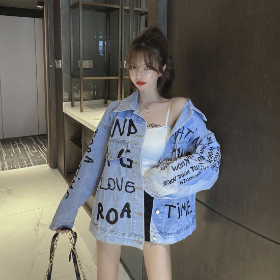 【取寄：納期2週間】デニムジャケット 手書きロゴ レディース 韓国 ファッション ペイントロゴ 落書きジャケット デニム アウター 春秋 おしゃれ オーバーサイズ メンズライク 長袖 デニムジャケット